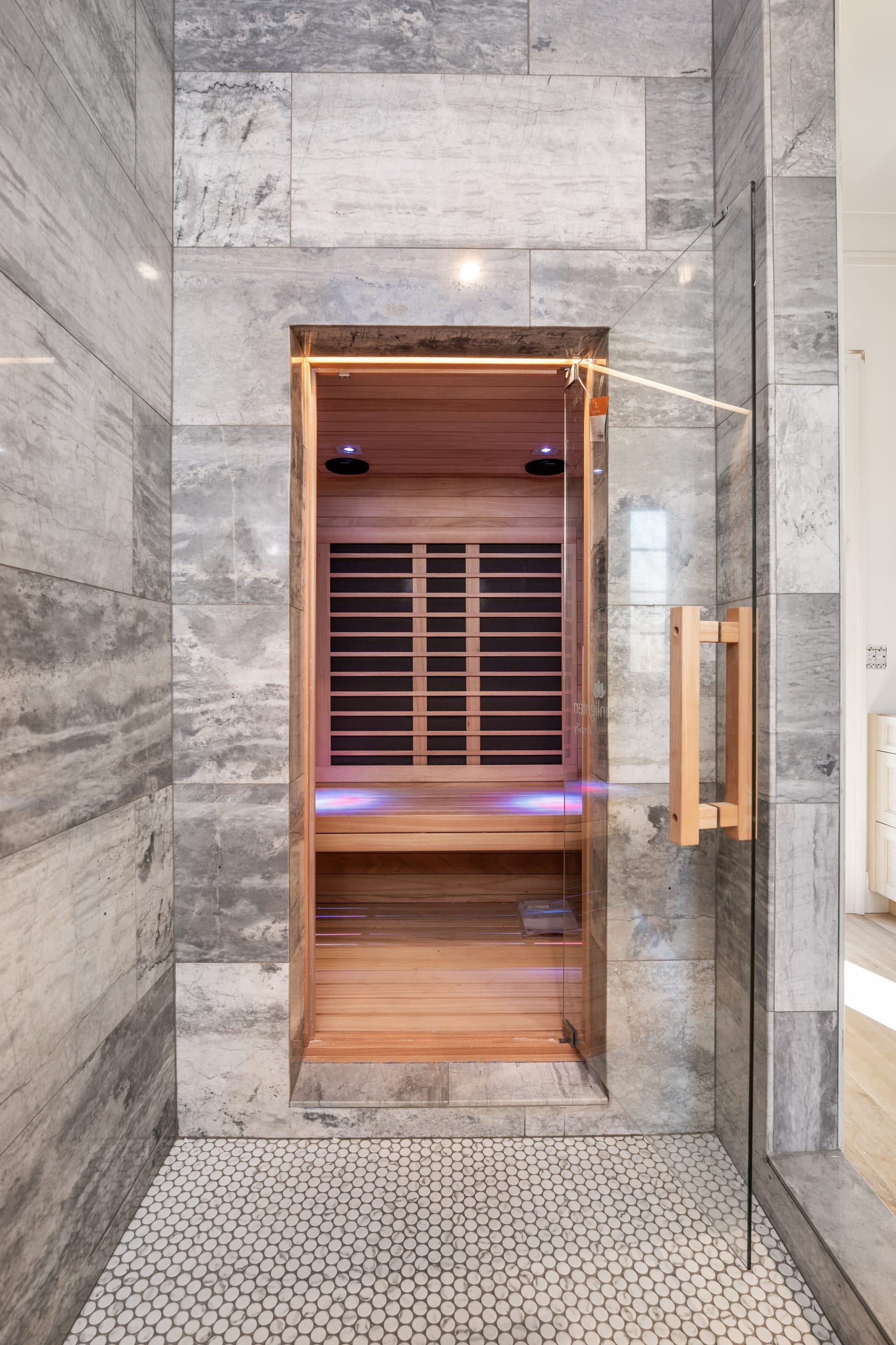 Infrared Sauna & Red Light Therapy